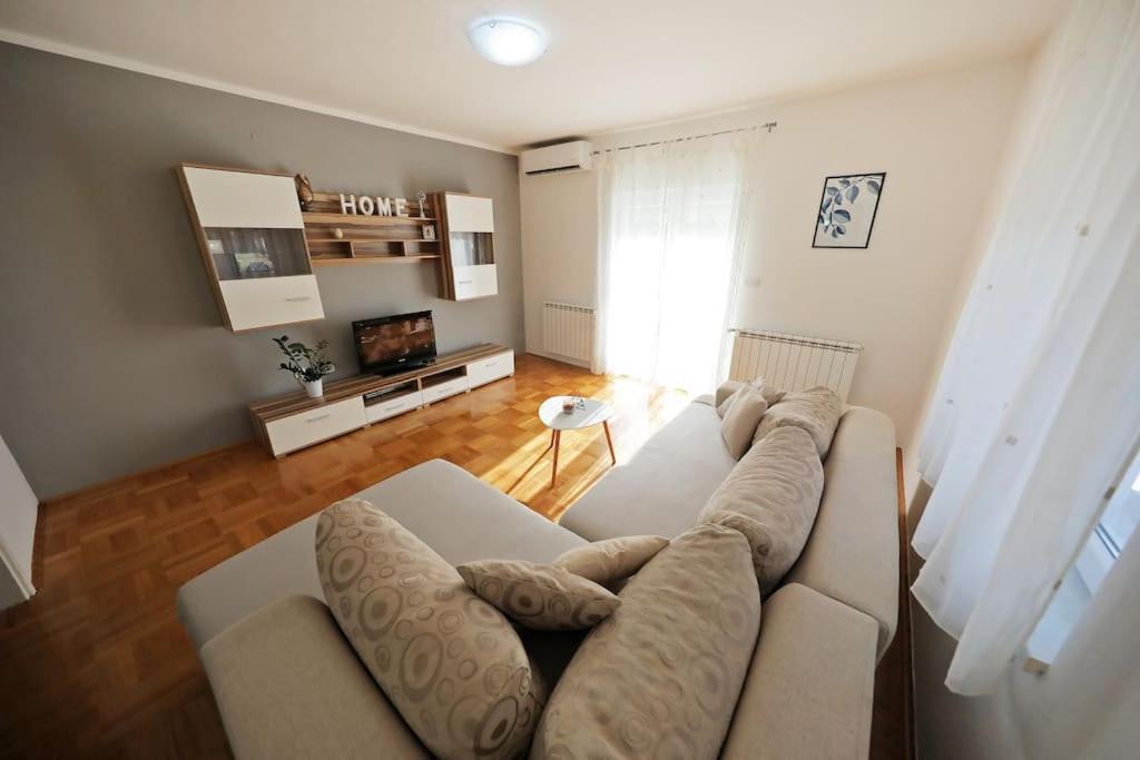 Luxury Apartment Petra With Private Pool Zadar Eksteriør billede