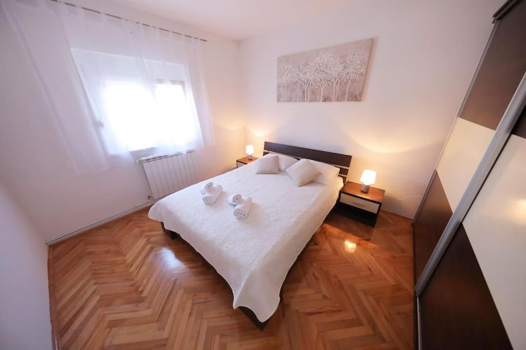 Luxury Apartment Petra With Private Pool Zadar Eksteriør billede