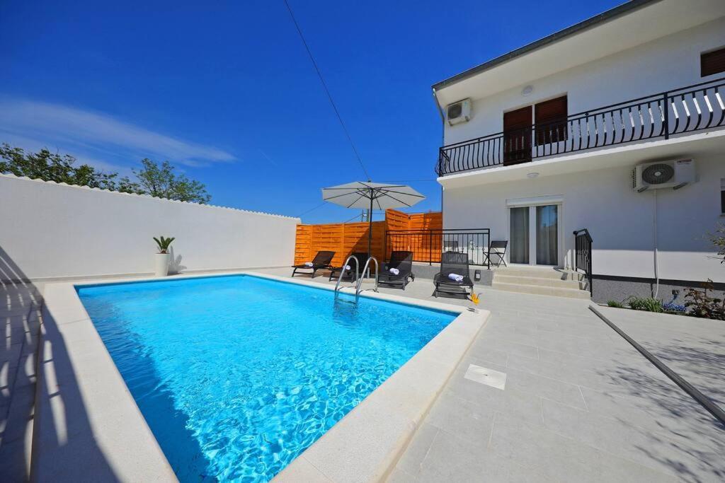Luxury Apartment Petra With Private Pool Zadar Eksteriør billede